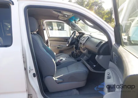 2007 Toyota Tacoma Base V6 z USA, uszkodzony, nr VIN 5TELU42N47Z447829